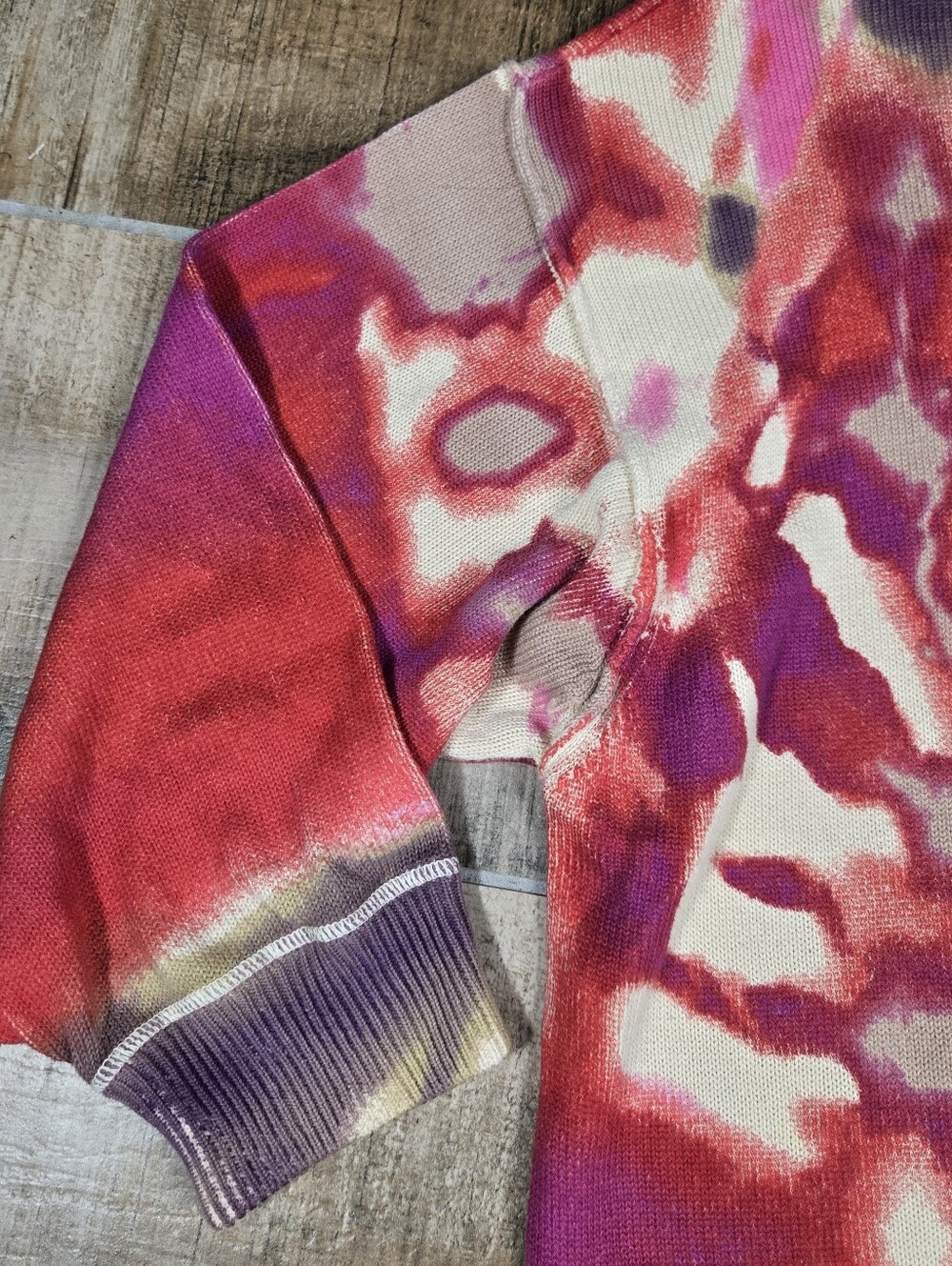 Natural Life Tie Dye Top L / XL Oversize Slouchy Sweatshirt Red Fuschia Cream - Picture 11 of 16
